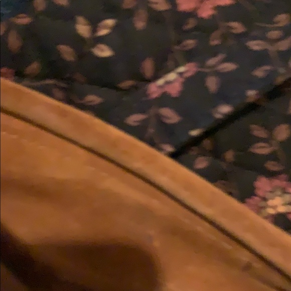 Shoes - Picture 7 of 8